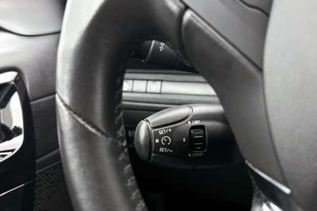 Peugeot 2008 (2019) thumbnail 6