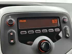 Peugeot 108 (2016) thumbnail 16