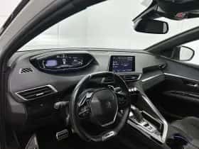 Peugeot 3008 (2018) thumbnail 17