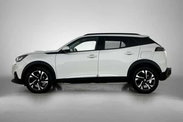 Peugeot 2008 (2021) thumbnail 2