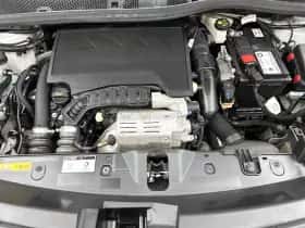 Peugeot 2008 (2021) thumbnail 30