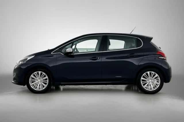 Peugeot 208 (2018) thumbnail 2
