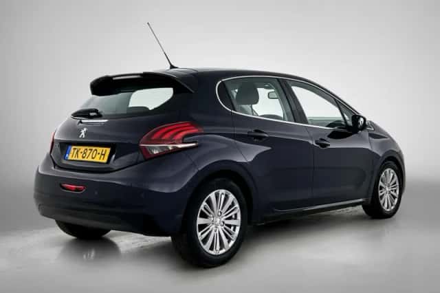 Peugeot 208 (2018) thumbnail 4