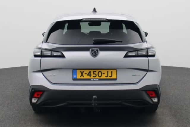 Peugeot 308 (2023) thumbnail 6