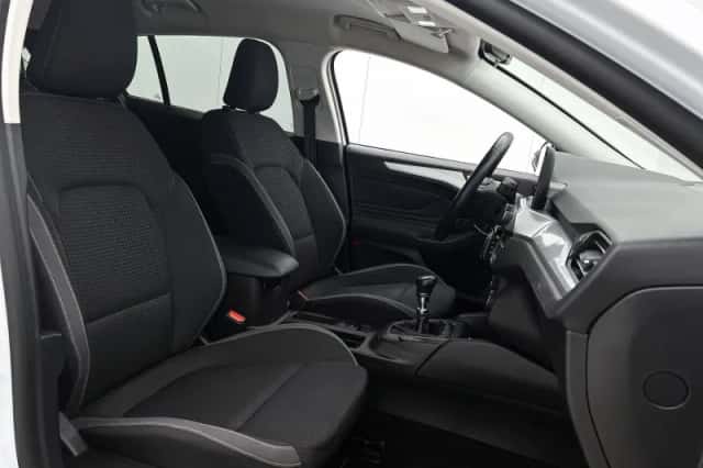 Ford Focus (2019) thumbnail 35