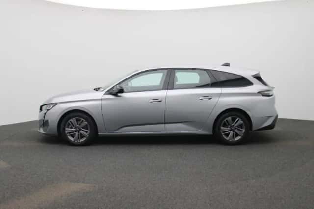 Peugeot 308 (2023) thumbnail 4