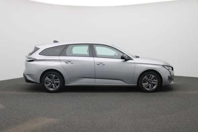 Peugeot 308 (2023) thumbnail 6