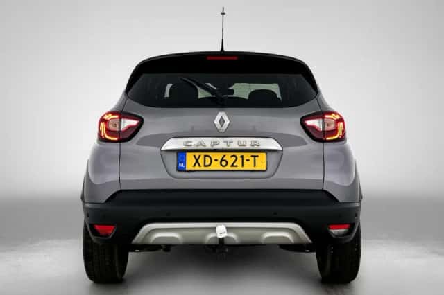 Renault Captur (2018) thumbnail 3