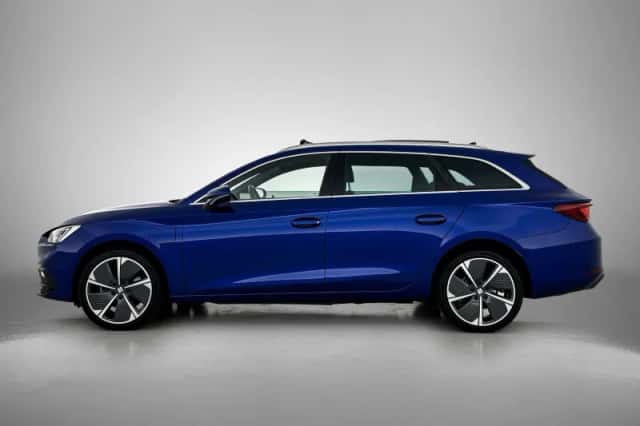 SEAT Leon (2021) thumbnail 2