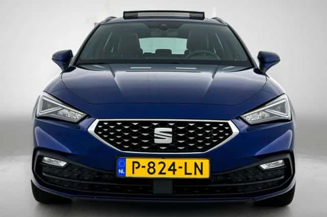 SEAT Leon (2021) thumbnail 5