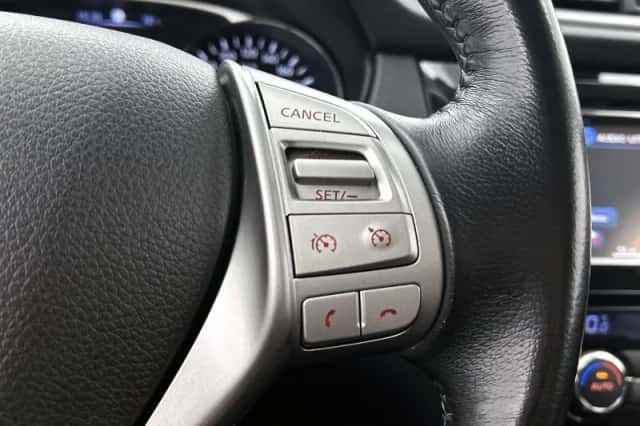 Nissan X-Trail (2016) thumbnail 6