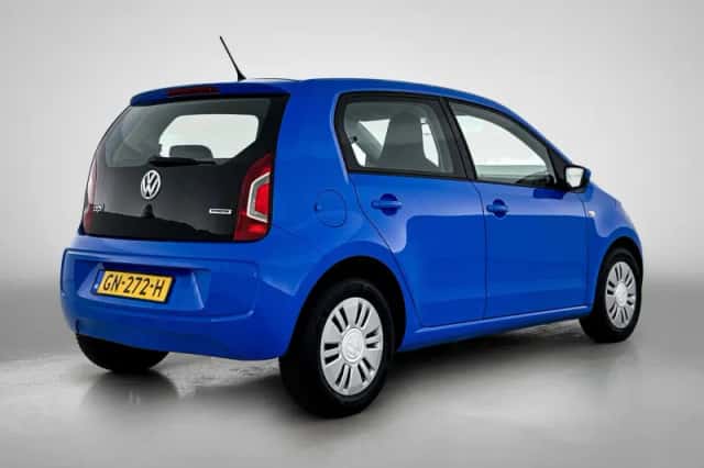 Volkswagen Up! (2015) thumbnail 4