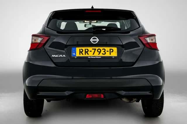 Nissan Micra (2018) thumbnail 3
