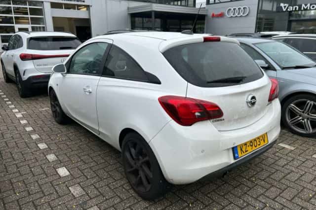 Opel Corsa (2016) thumbnail 2