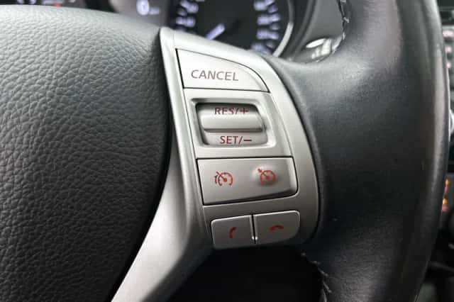 Nissan Qashqai (2016) thumbnail 6