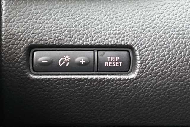 Nissan Qashqai (2016) thumbnail 8