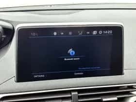 Peugeot 3008 (2021) thumbnail 12