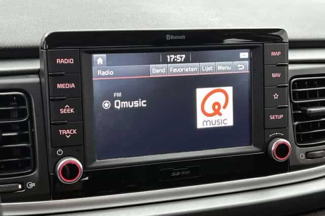 Kia Rio (2018) thumbnail 6