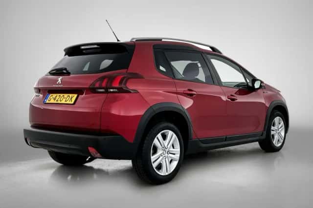 Peugeot 2008 (2019) thumbnail 4