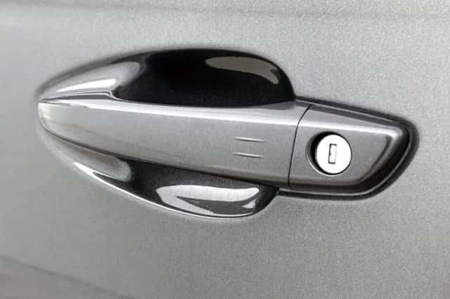 Peugeot 3008 (2021) thumbnail 23