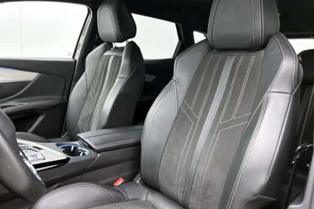 Peugeot 3008 (2021) thumbnail 33