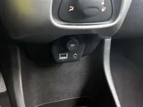 Peugeot 108 (2015) thumbnail 12