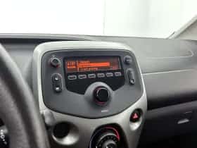 Peugeot 108 (2015) thumbnail 14