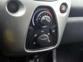 Peugeot 108 (2015) thumbnail 18