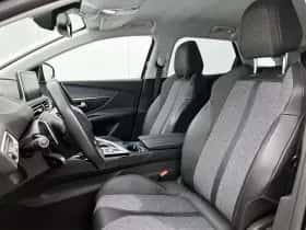 Peugeot 3008 (2019) thumbnail 36