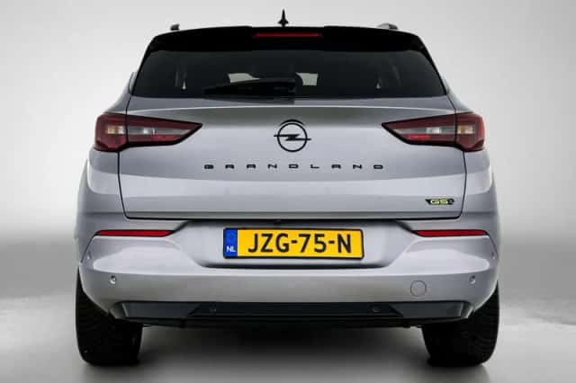 Opel Grandland (2023) thumbnail 3