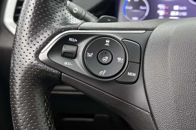 Opel Grandland (2023) thumbnail 6