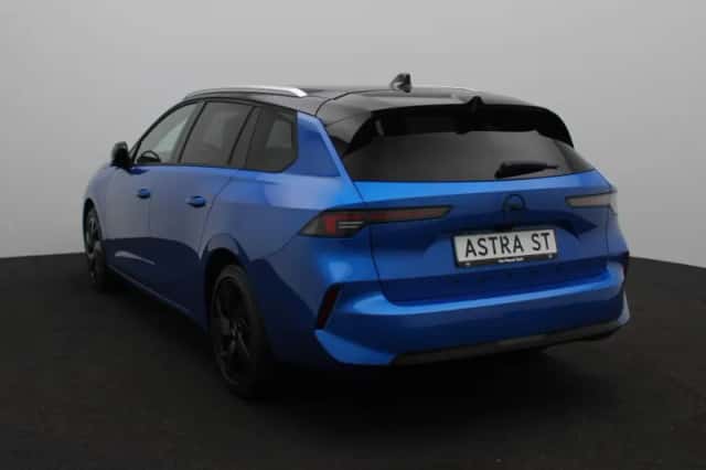Opel Astra (2024) thumbnail 2