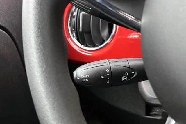 Fiat 500 (2021) thumbnail 6