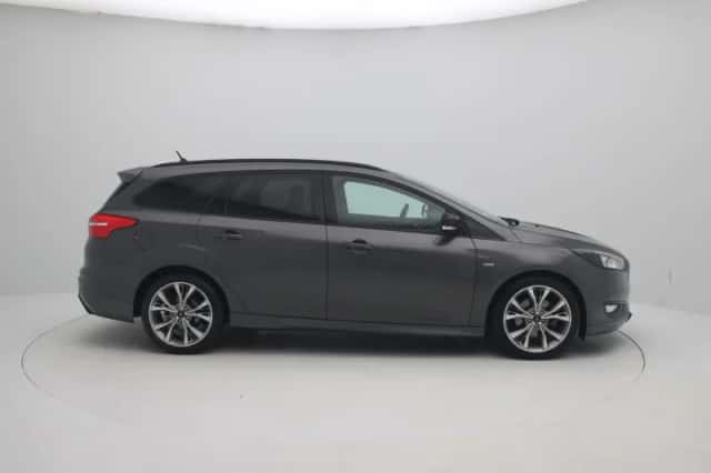 Ford Focus (2017) thumbnail 6