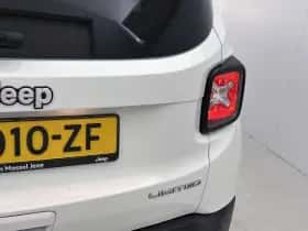 Jeep Renegade (2021) thumbnail 21