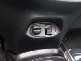 Toyota Yaris (2019) thumbnail 33