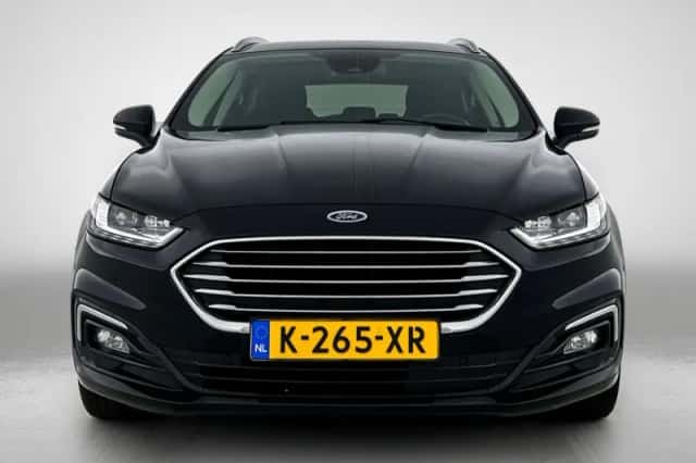Ford Mondeo (2021) thumbnail 2