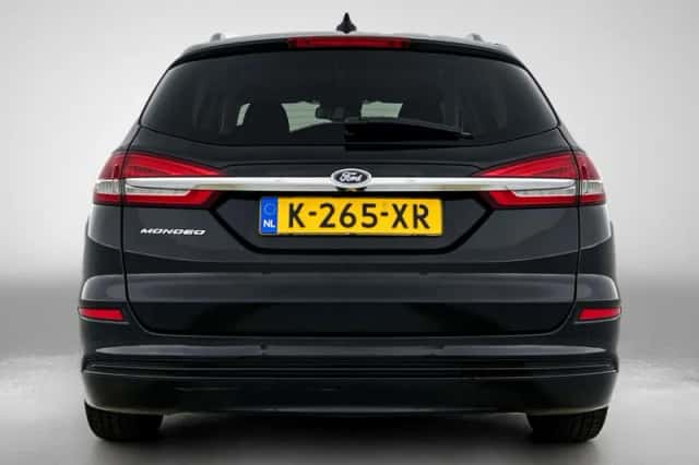 Ford Mondeo (2021) thumbnail 5