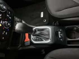 Jeep Renegade (2021) thumbnail 20