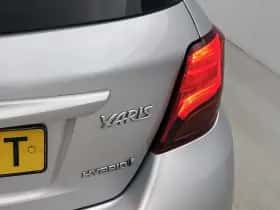 Toyota Yaris (2015) thumbnail 14