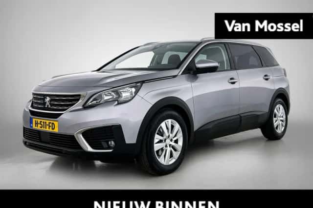 Peugeot 5008 (2021) thumbnail 1