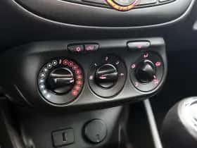Opel Corsa (2016) thumbnail 23