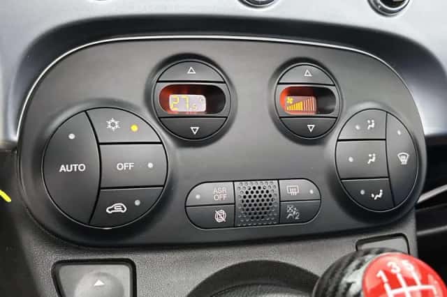 Fiat 500C (2015) thumbnail 24