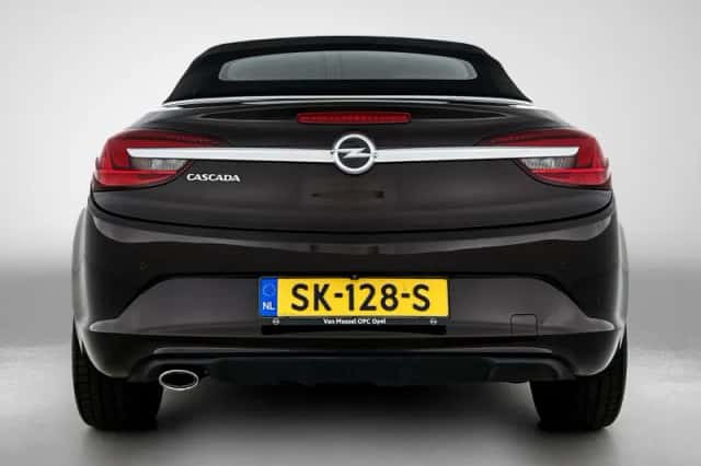 Opel Cascada (2015) thumbnail 3