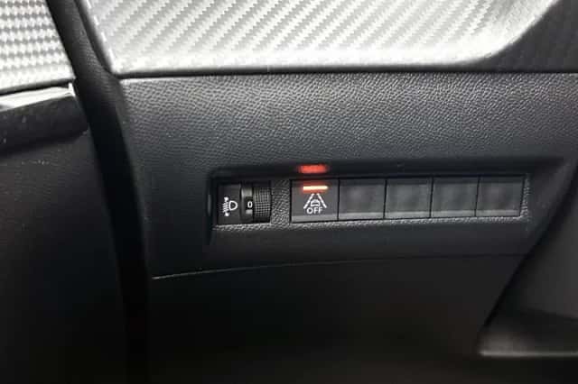 Peugeot 208 (2022) thumbnail 27