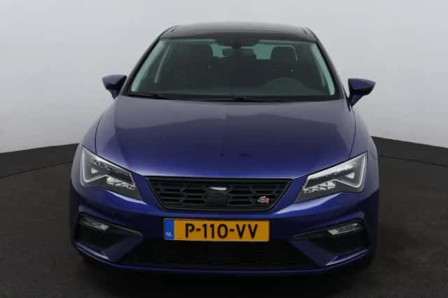 SEAT Leon (2019) thumbnail 5