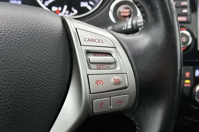Nissan Qashqai (2014) thumbnail 6