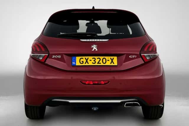 Peugeot 208 (2015) thumbnail 3