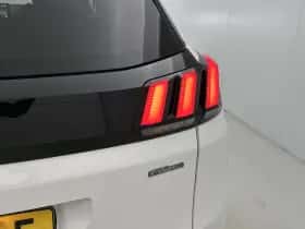 Peugeot 3008 (2019) thumbnail 13