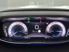 Peugeot 3008 (2019) thumbnail 18